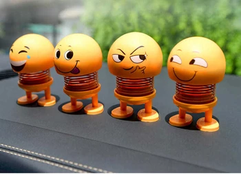 Amuzant Emoticoane Tremura Capul De Păpușă Mici Ornamente Minunate Accesorii Auto Interior Papusa Creative Emoticoane Jucării Decor Masina Imagine 2