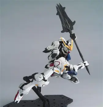În Stoc BANDAI GUNDAM 1/100 MG Barbatos Cea de-a patra formă modelul Gundam copii asamblate Anime Robot de acțiune figura jucarii Imagine 2