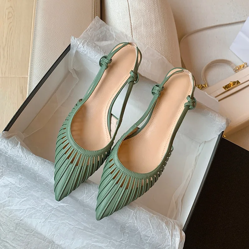 așternut furniza concept  Cumpara online 2022 Vară Stil francez Femei Sandale Albe a Subliniat toe  Hollow-out Speciale în formă de Toc la Mijlocul Toc Pantofi Singur \  Pantofi Pentru Femei / A-ztech.ro